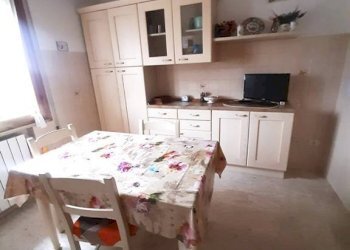 Cucina - Quadrilocale strada del Po di Primaro, 17, Argenta - foto 4