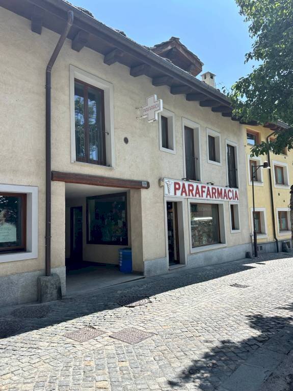 Facciata - Trilocale via Giovanni Giolitti, 19, Bardonecchia - foto 3