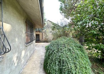 Villa via Risorgimento, 56, Cento - foto 38
