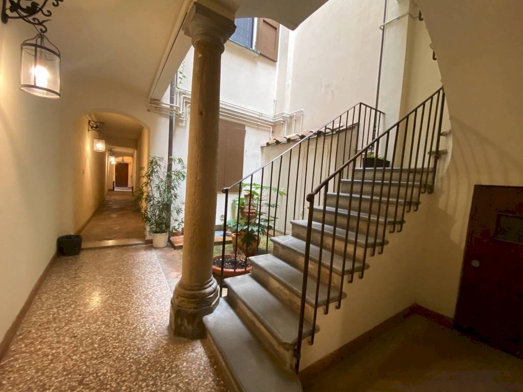 Interno palazzo - Monolocale Bologna (zona Centro Storico) - foto 1