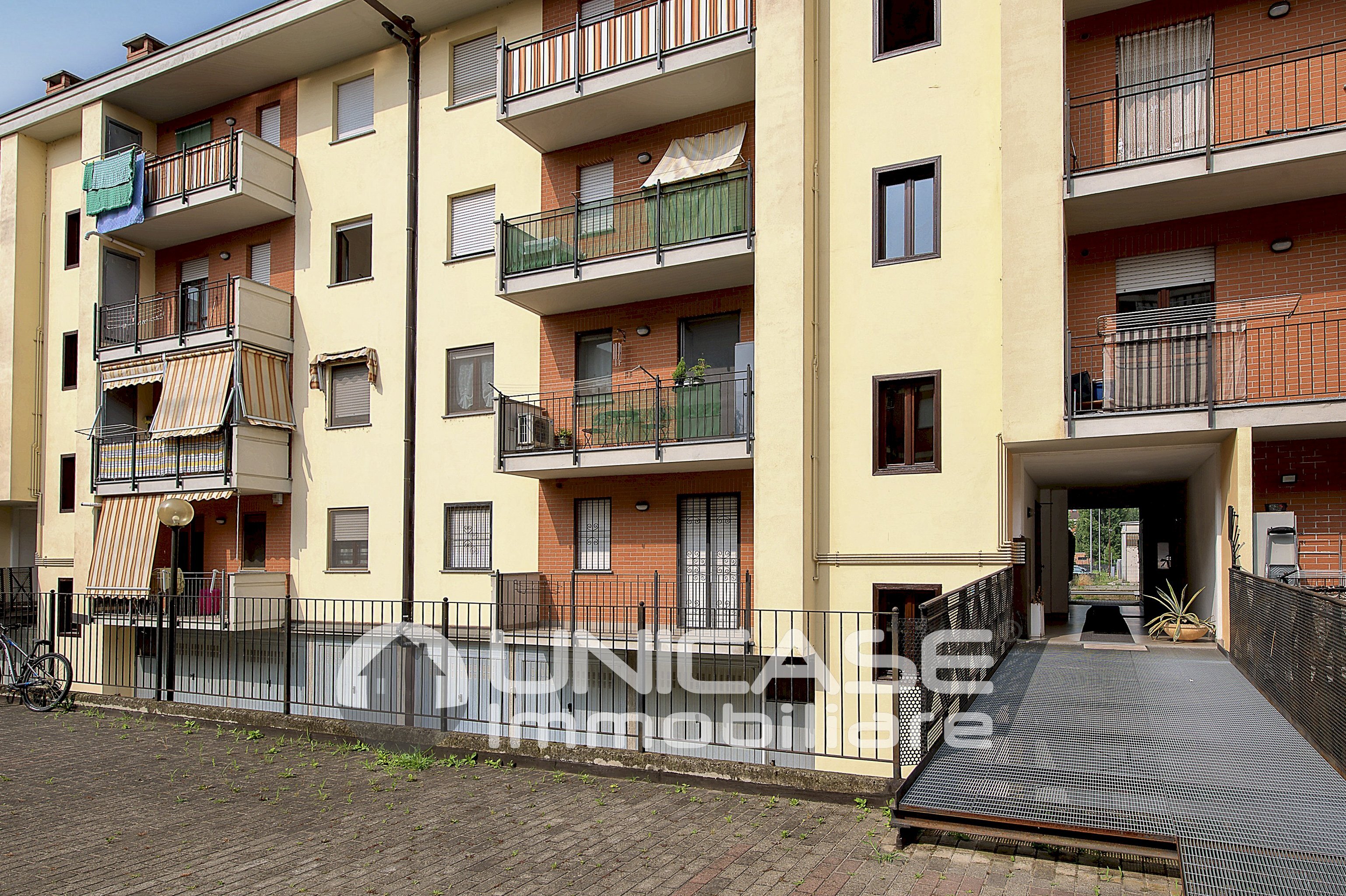 facciata - Trilocale via bardonecchia, 12, Carmagnola - foto 1