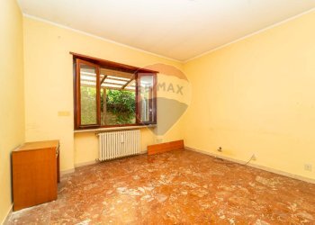 Small Villa Strada Madonnina, 39 
 Venaria Reale, Venaria Reale - photo 40