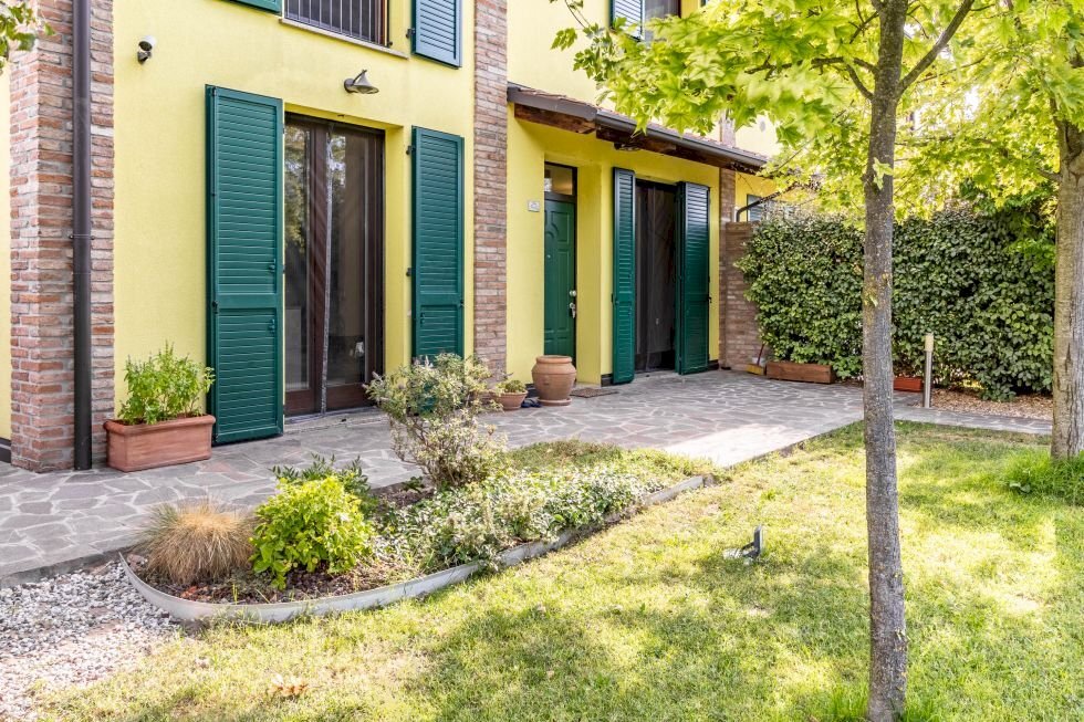 Villa Imola - photo 2