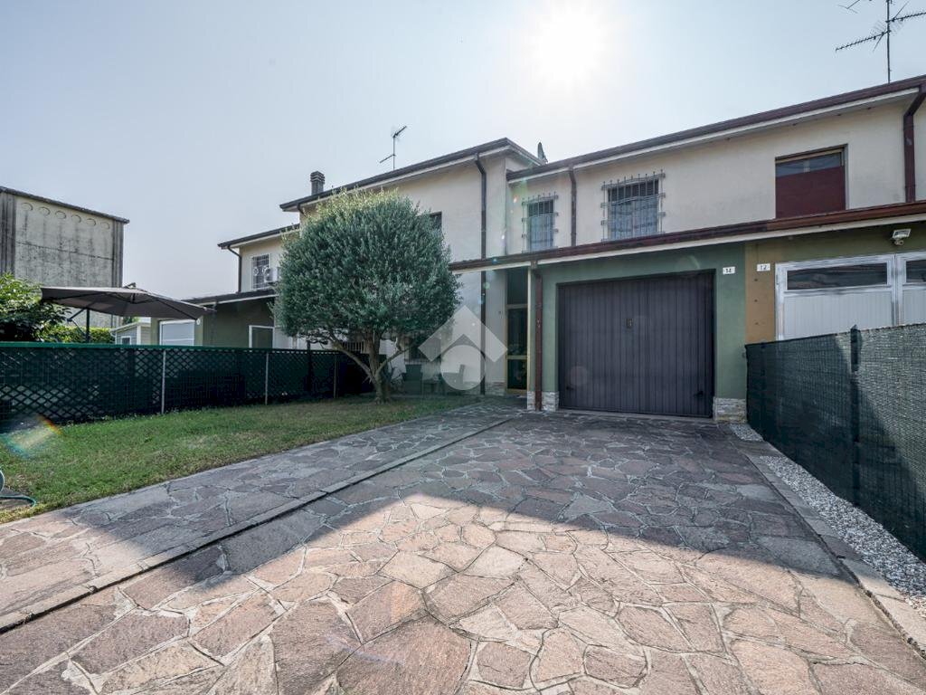 Terraced Villa Via Giambattista Tiepolo, Novi di Modena - photo 3