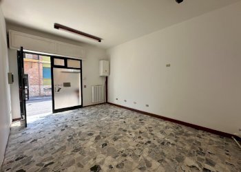 Negozio Ferrara - foto 1