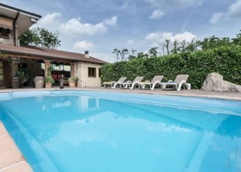 Piscina - Villa a Schiera via Papa Giovanni XXIII, Bruno - foto 1