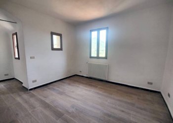 Camera da letto - Bilocale via Celio, Ceriana - foto 17