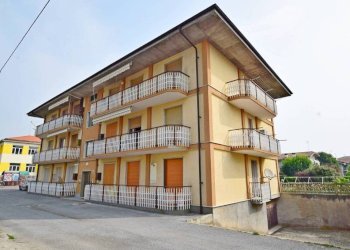 Facciata - Quadrilocale via Giovanni XXIII, 13, Beinette - foto 7