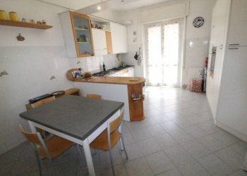 Cucina - Four-room apartment via Taggia, Genova - photo 8