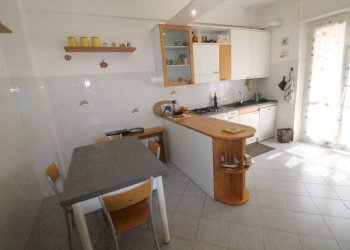 Cucina - Four-room apartment via Taggia, Genova - photo 9