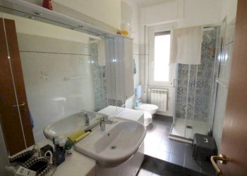 Bagno - Four-room apartment via Taggia, Genova - photo 24