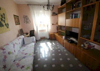 Salone - Four-room apartment via Taggia, Genova - photo 40