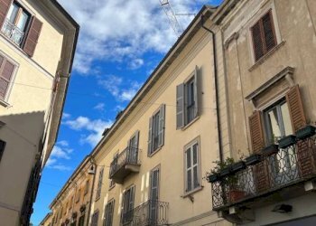 Facciata - Three-room apartment vicolo Santa Chiara, Varese - photo 8