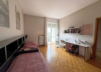 Camera da letto - Appartamento via Enrico da Monza, 44, Monza - foto 13