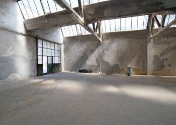 Interno non residenziale - Capannone via Galeazzo Viganò, 12, Triuggio - foto 2