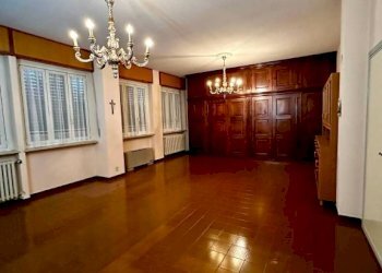 Interno palazzo - Stable - Palace via Torino, Bologna (neighborhood Mazzini) - photo 13