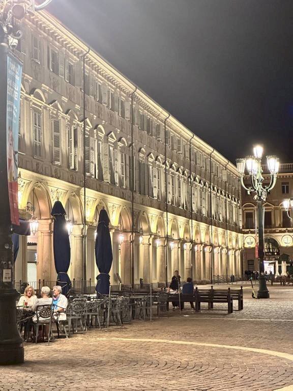 Zona - Shop viale Torino, Alba - photo 2