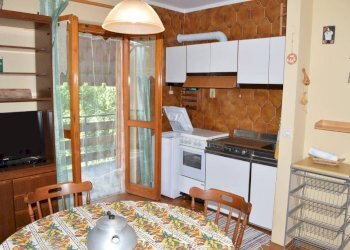 Cucina - Trilocale via Sant'Anna, 30, Roburent - foto 1