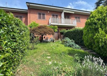 Giardino - Villa a Schiera via Martiri della Libertà, 33/7, Cambiano - foto 1