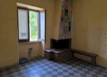 Casa indipendente via Tierre, Mercato San Severino - foto 1