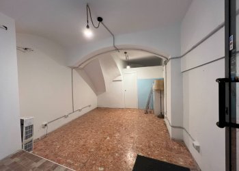 Foto 15 - Locale Commerciale Via Di Fossatello
 
5r, Genova - foto 15