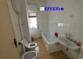 Foto 19 - Quadrilocale Piazza Caulonia
 
1, Cosenza - foto 19