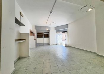 Foto 4 - Locale Commerciale Via Dante, Malnate - foto 4