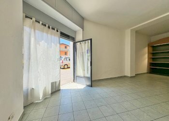 Foto 16 - Locale Commerciale Via Dante, Malnate - foto 16