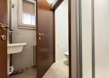 Foto 17 - Locale Commerciale Via Dante, Malnate - foto 17