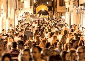 Foto 1 - Commercial Premises piazza libertà
 
0, Bassano del Grappa - photo 1