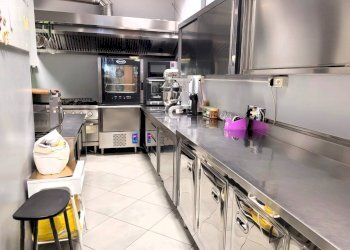 Foto 18 - Commercial Activity Piazza della Loggia
 
12, Marcheno - photo 18