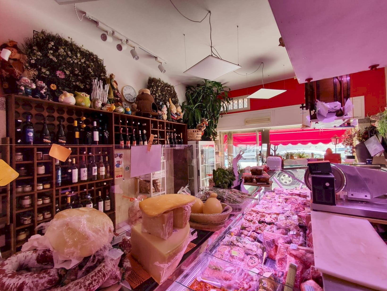 Foto 1 - Commercial Activity Via Campania, Cagliari - photo 1