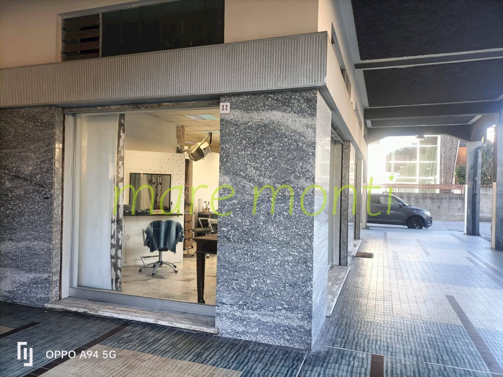 Foto 1 - Negozio via delle trincee, Savona - foto 1