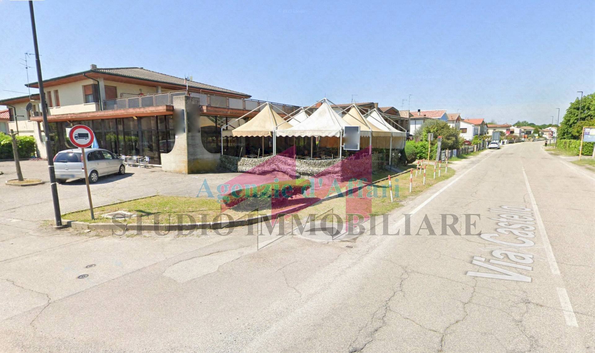 Foto 2 - Commercial Premises via Fratelli Cervi
 
2, Castelnovo Bariano - photo 2