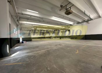 Foto 7 - Capannone Via Industriale
 
11, Monte Marenzo - foto 7