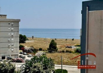 Foto 1 - Quadrilocale via vincenzo Boscarino
 
7, Siracusa - foto 1