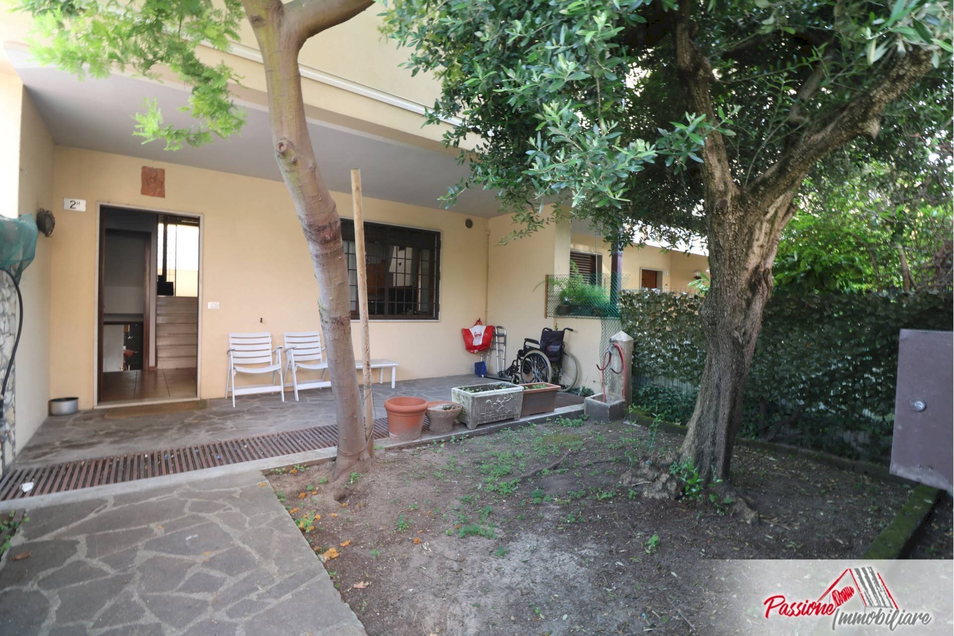 Foto 2 - Villa a Schiera Via Torrente Vecchio
 
2h, Verona - foto 2