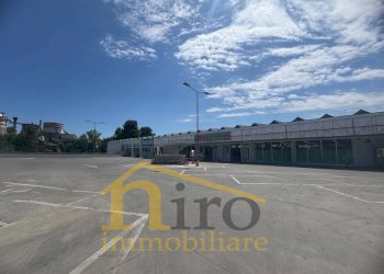 Foto 36 - Locale Commerciale Viale Europa
 
86, Spoltore - foto 36