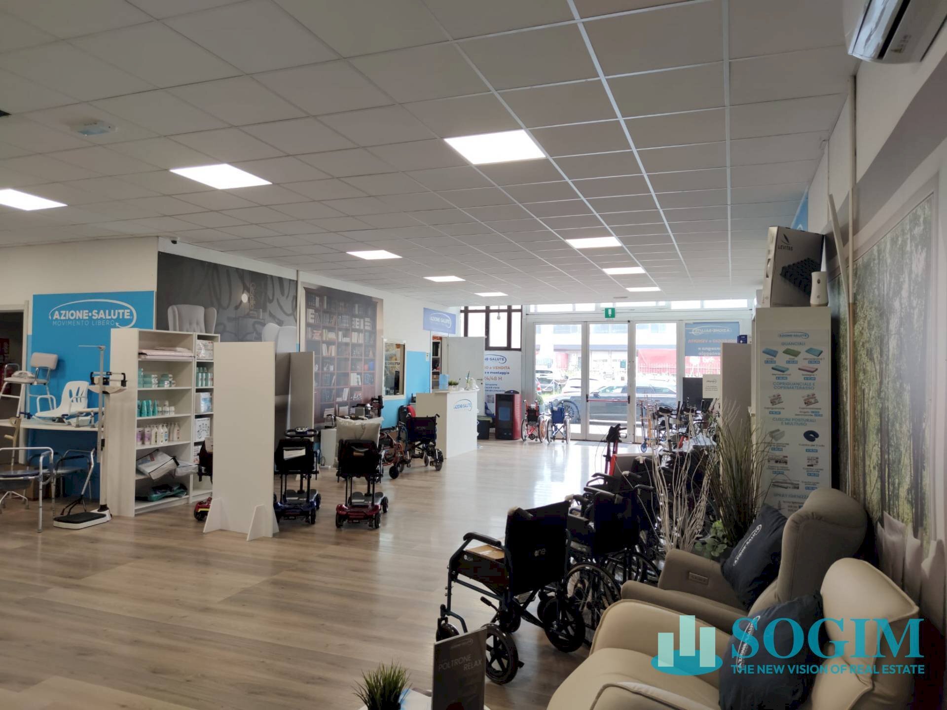 Foto 1 - Commercial Premises Via Bruno Buozzi
 
21, Liscate - photo 1