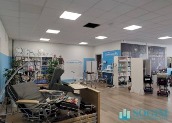 Foto 2 - Commercial Premises Via Bruno Buozzi
 
21, Liscate - photo 2