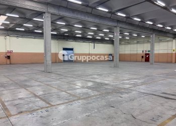 Foto 4 - Locale Commerciale Via Somma
6, Cuggiono - foto 4