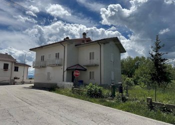 Foto 1 - Independent house Fraz. Casale, Comunanza - photo 1