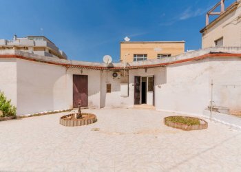 Foto 46 - Villa Via Mogadiscio
 
3, Bari - photo 46