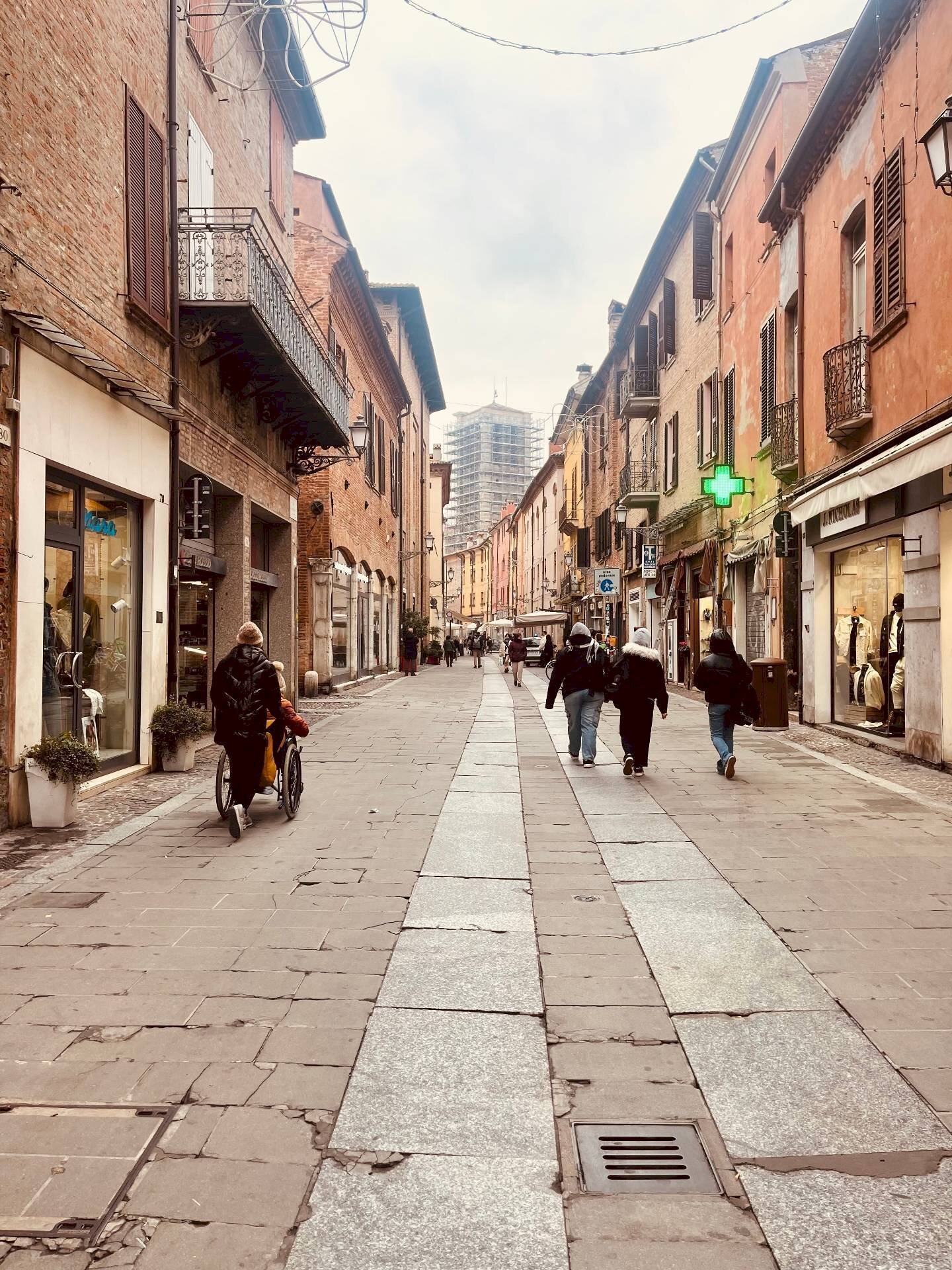 Foto 2 - Negozio Piazza Trento E Trieste, Ferrara - foto 2