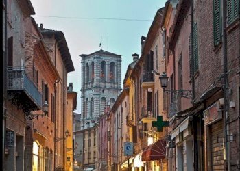 Foto 6 - Negozio Piazza Trento E Trieste, Ferrara - foto 6