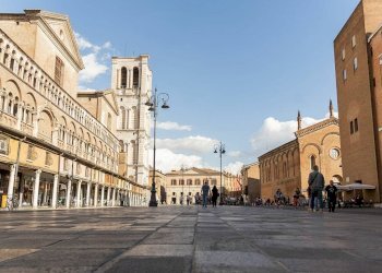 Foto 7 - Negozio Piazza Trento E Trieste, Ferrara - foto 7