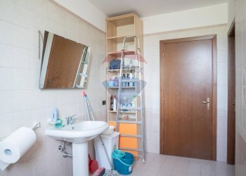 Bagno - Office Via Vincenzo Monti
 
52, Rho - photo 11