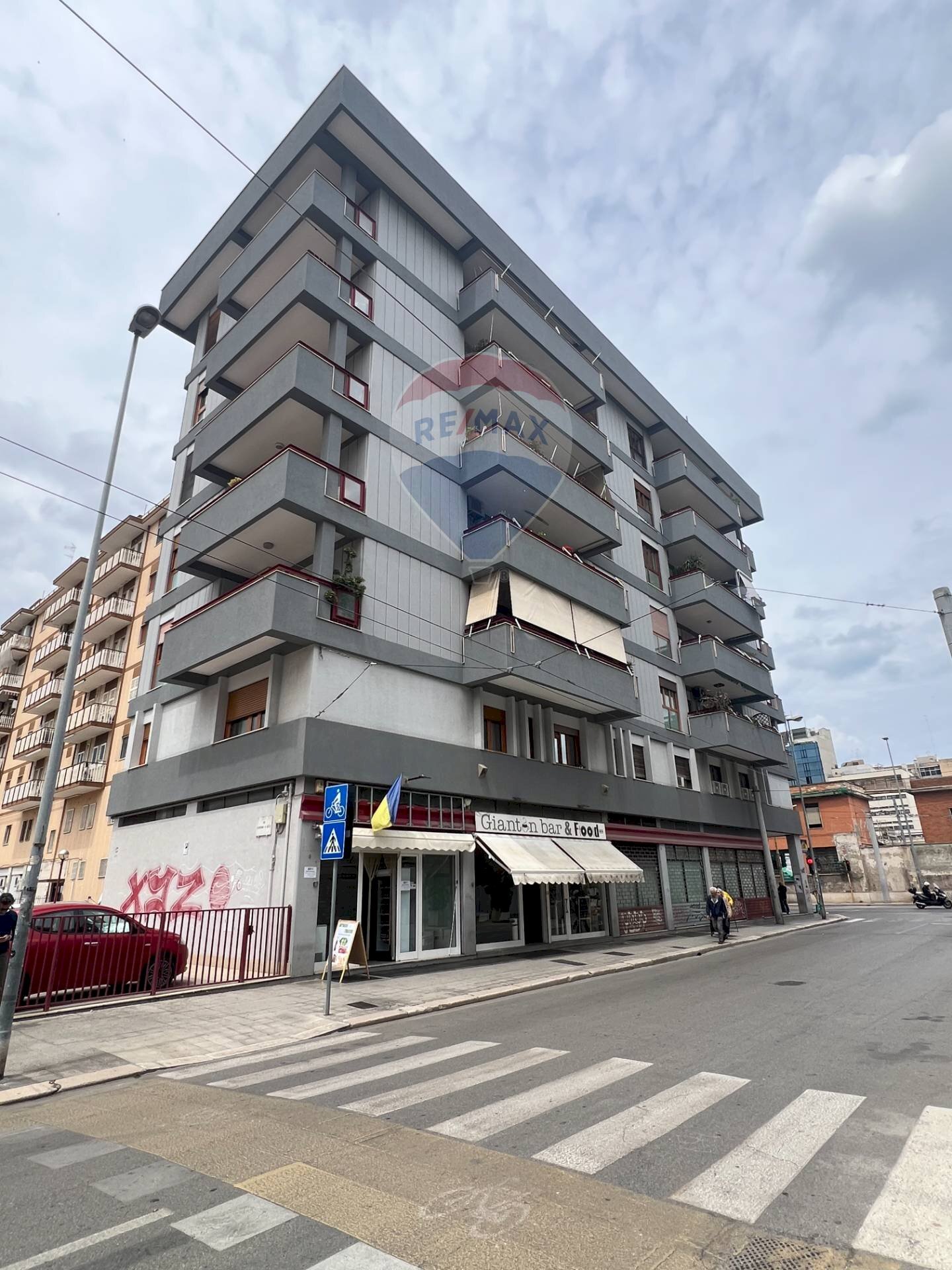 Edificio all\'aperto - Commercial Premises Corso Benedetto Croce
 
9, Bari - photo 2