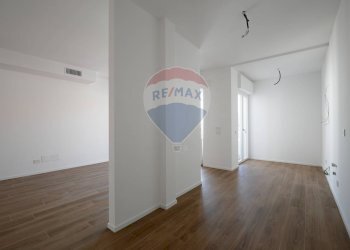 Stanza vuota - Trilocale Via Alfredo Giovine
 
73, Bari - foto 5