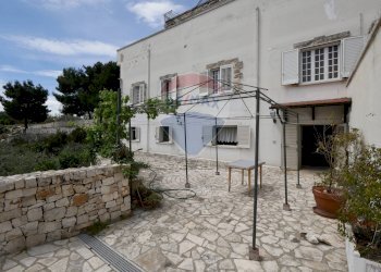 Casa all\'aperto - Villa Strada Provinciale 57
 
73, Noicàttaro - foto 7